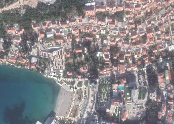 Apartments Elelu