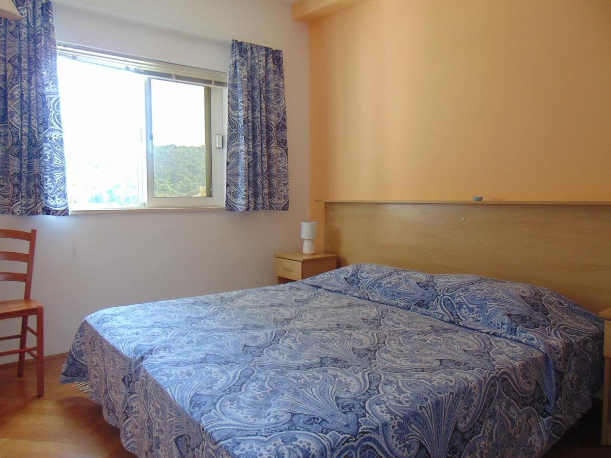 Apartament Elelu *